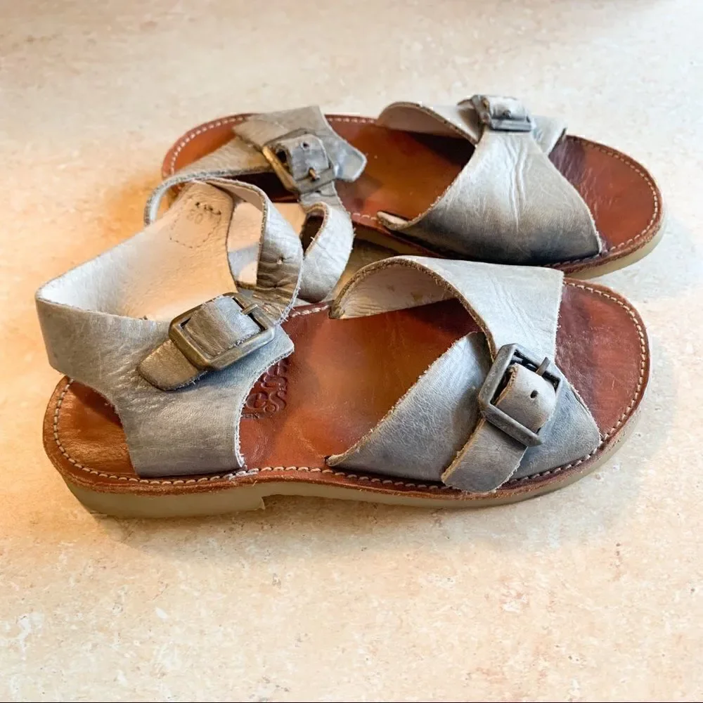 Young Soles London leather buckle sandals